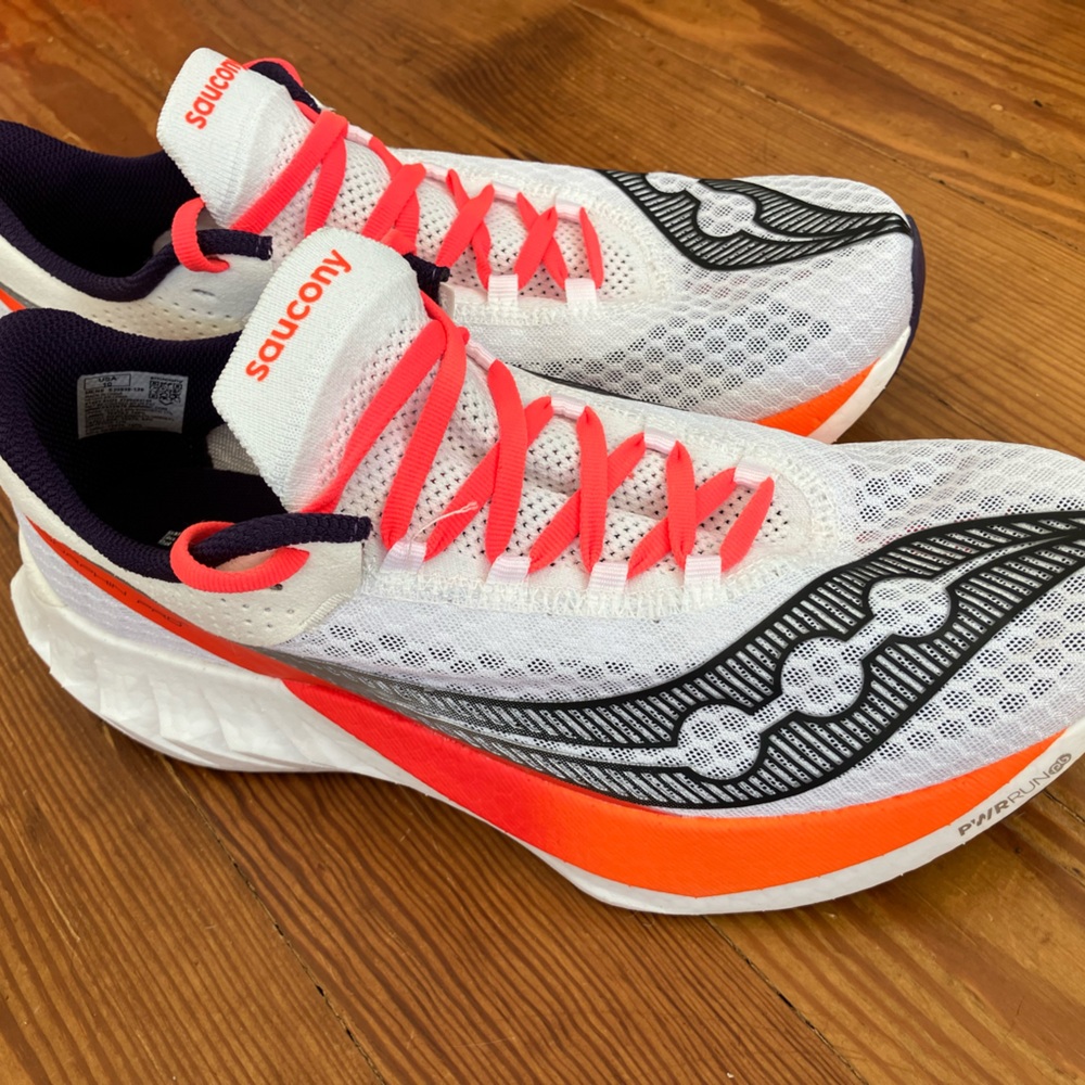 Saucony Endorphin Pro 4 - premium running and racing shoe (new with box)